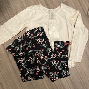 2T girls outfit. Long sleeve and pants